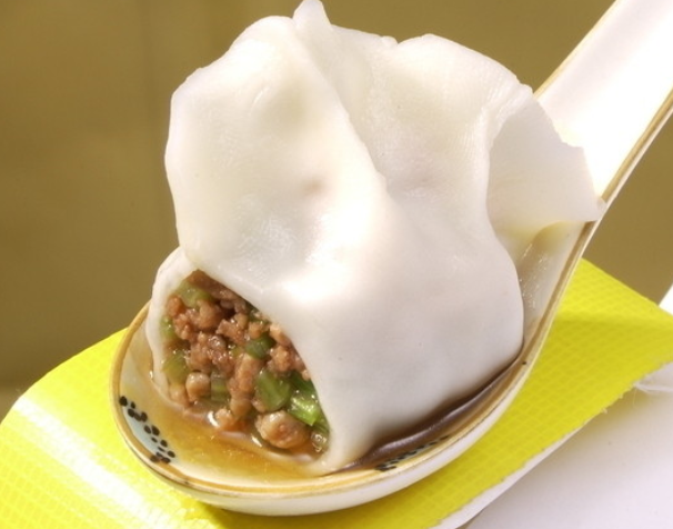 全自動餃子成型機好不好用？需要幾個人操作？