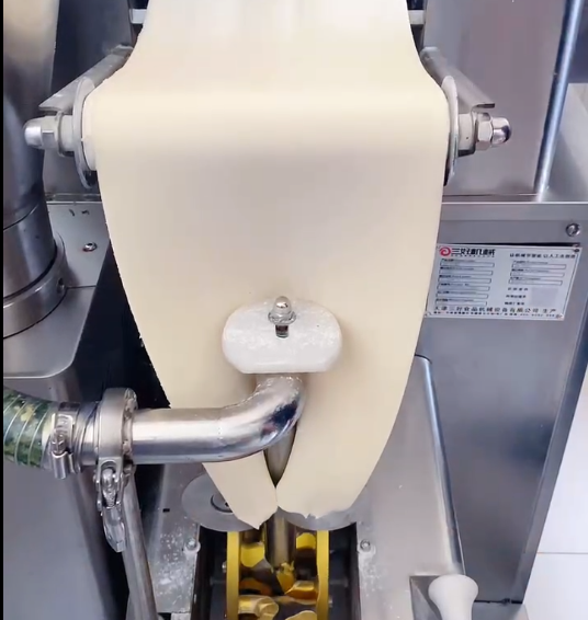 餃子機(jī)怎么包制素餡