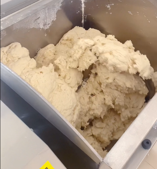 速凍生坯包子和面方法