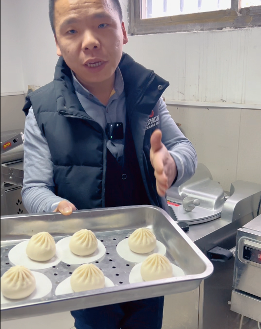 三好包子機(jī)怎么做帶湯的包子