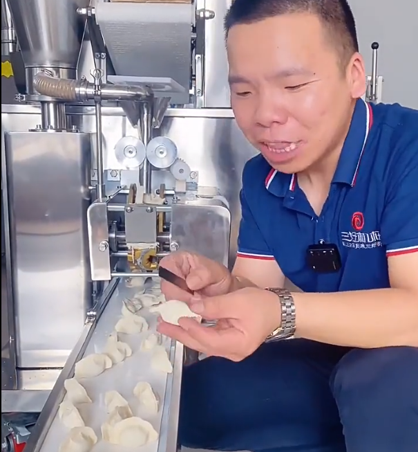 普通餃子機和數(shù)控餃子機有什么區(qū)別