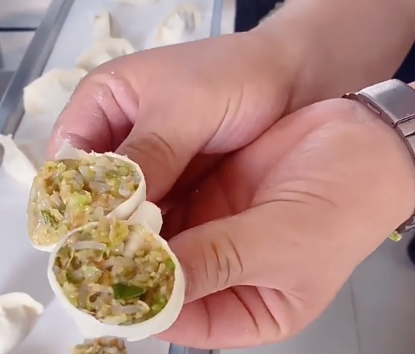 餃子機總出故障、做的餃子還缺角？這臺機器如何悄然解決？